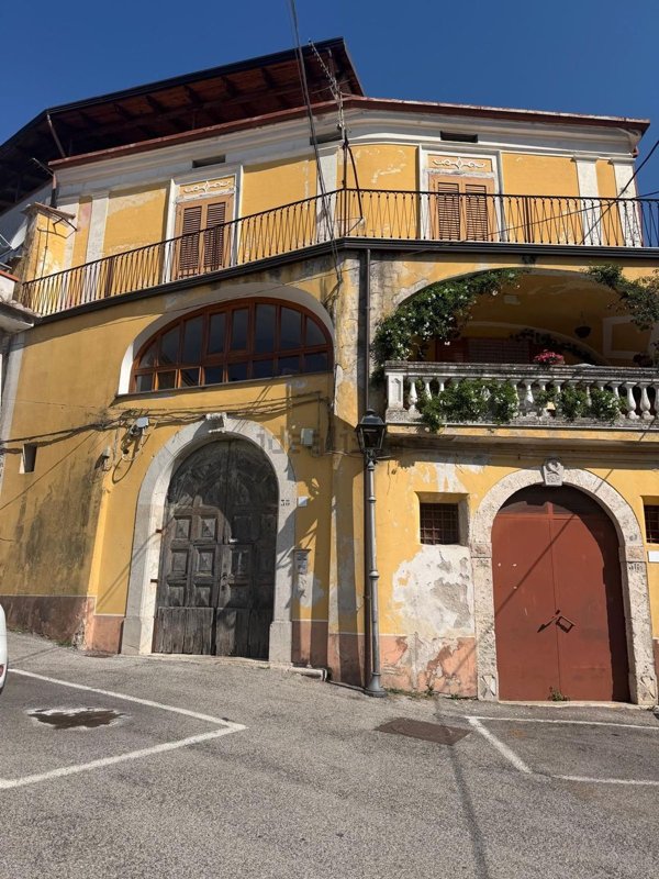 appartamento in vendita a Giffoni Sei Casali in zona Sieti