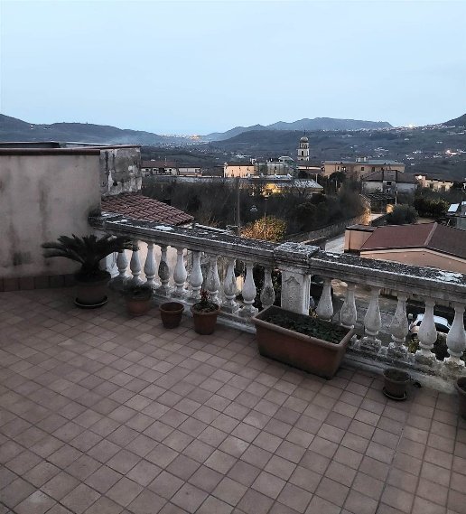 appartamento in vendita a Giffoni Sei Casali in zona Capitignano