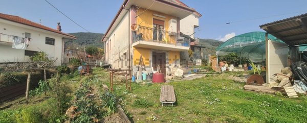 appartamento in vendita a Giffoni Sei Casali in zona Capitignano