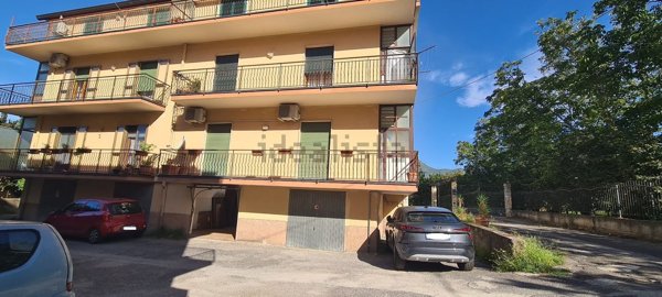 appartamento in vendita a Giffoni Sei Casali in zona Malche
