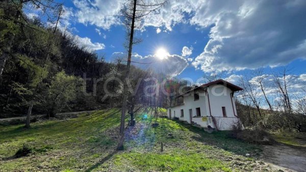 casa indipendente in vendita a Ceva