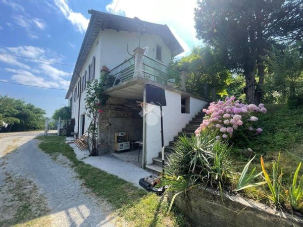 casa semindipendente in vendita a Ceva