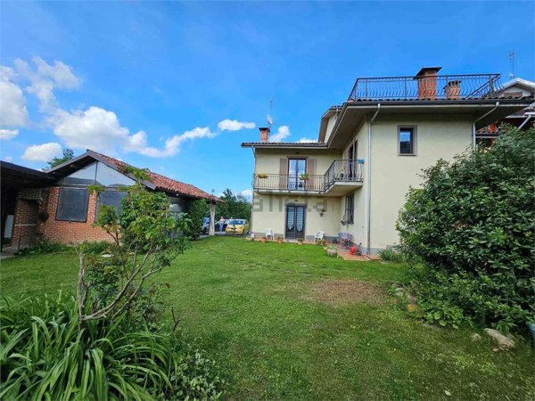 casa indipendente in vendita a Ceva