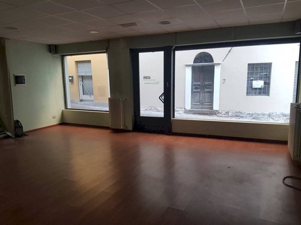 negozio in vendita a Ceva
