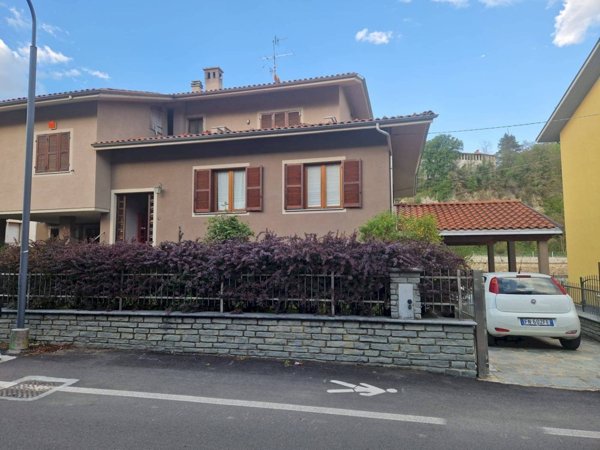 casa indipendente in vendita a Ceva
