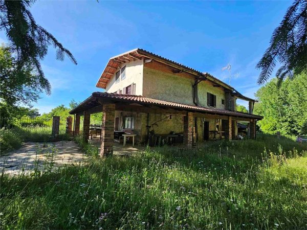 casa indipendente in vendita a Ceva