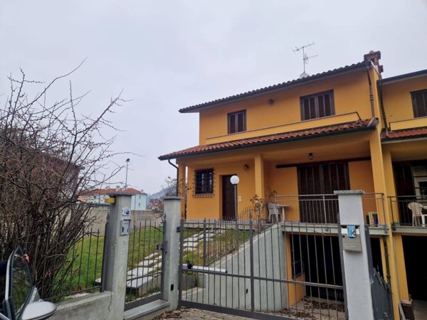 casa indipendente in vendita a Ceva