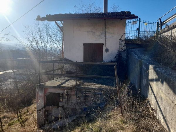 casa indipendente in vendita a Ceva