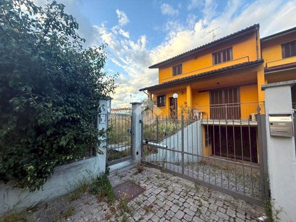 casa indipendente in vendita a Ceva