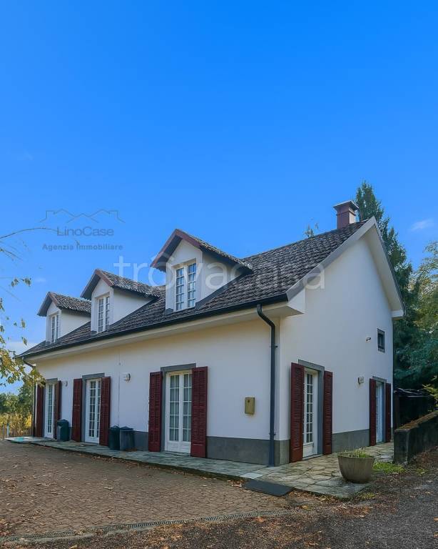 casa indipendente in vendita a Ceva