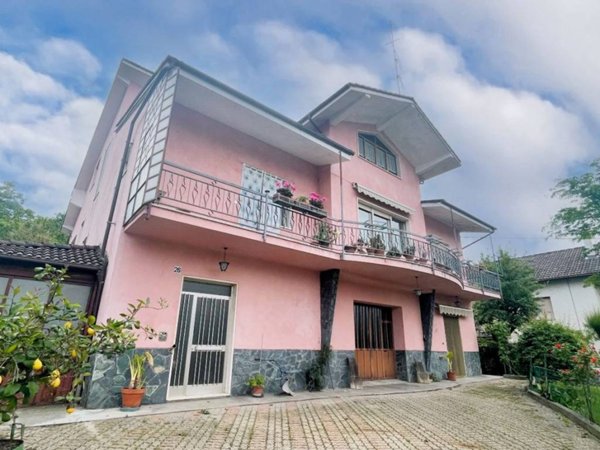 casa indipendente in vendita a Ceva