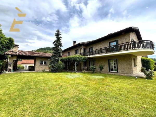 casa indipendente in vendita a Ceva