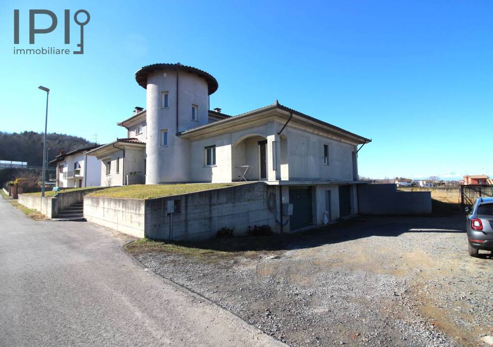 casa indipendente in vendita a Ceva