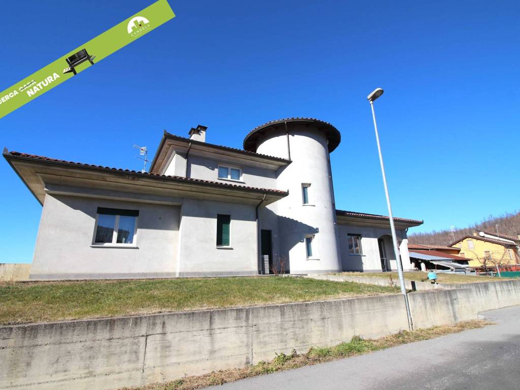casa indipendente in vendita a Ceva