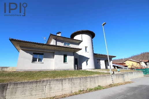 casa indipendente in vendita a Ceva