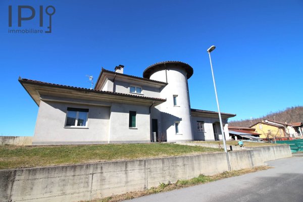 casa indipendente in vendita a Ceva
