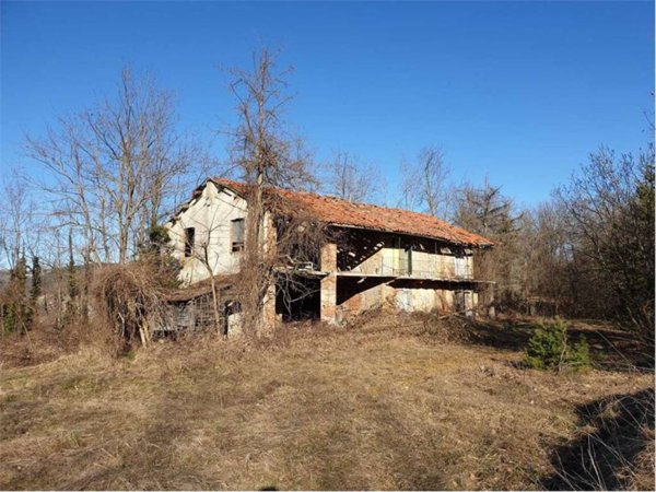 casale in vendita a Ceva