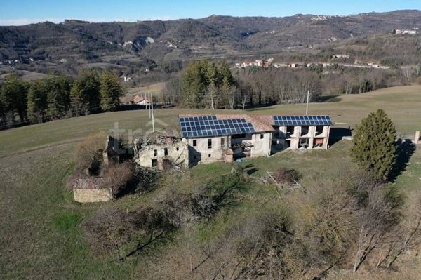 casa indipendente in vendita a Ceva