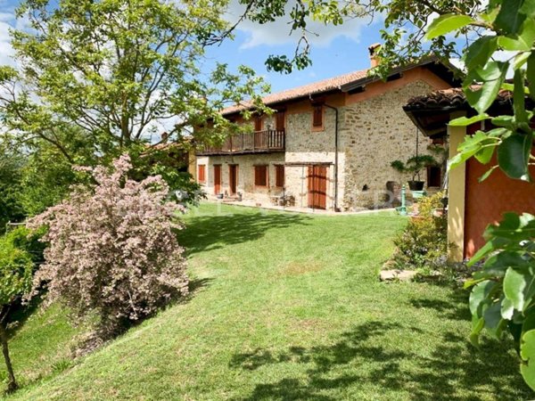 casa indipendente in vendita a Ceva