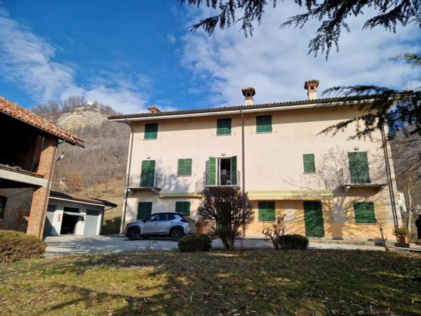 casa indipendente in vendita a Ceva
