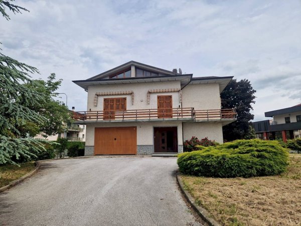 casa indipendente in vendita a Ceva