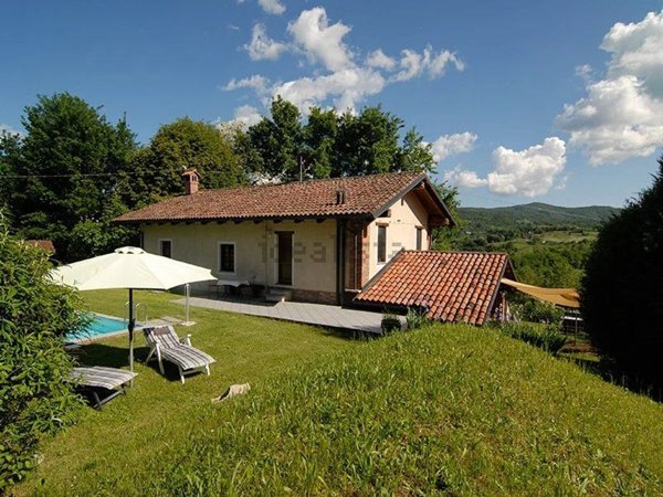 casale in vendita a Ceva