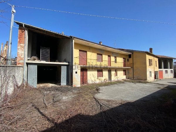 casa indipendente in vendita a Ceva