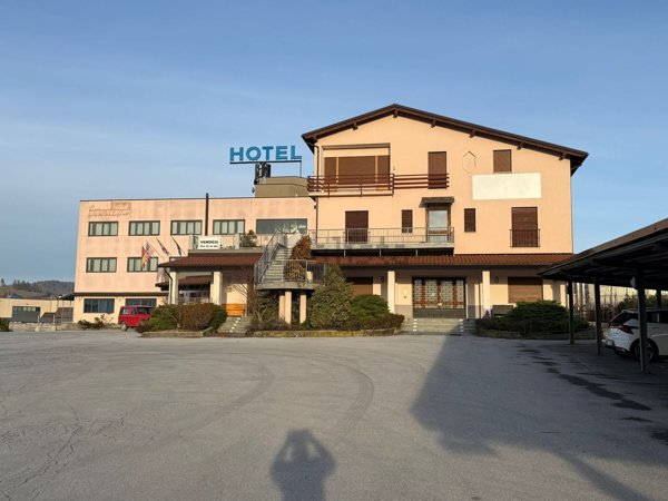 negozio in vendita a Ceva