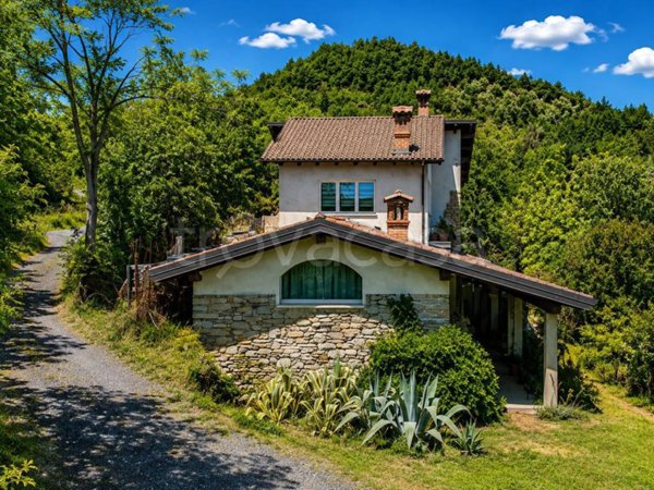 casa indipendente in vendita a Ceva
