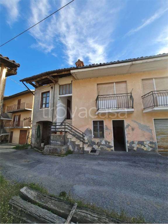 casa indipendente in vendita a Ceva