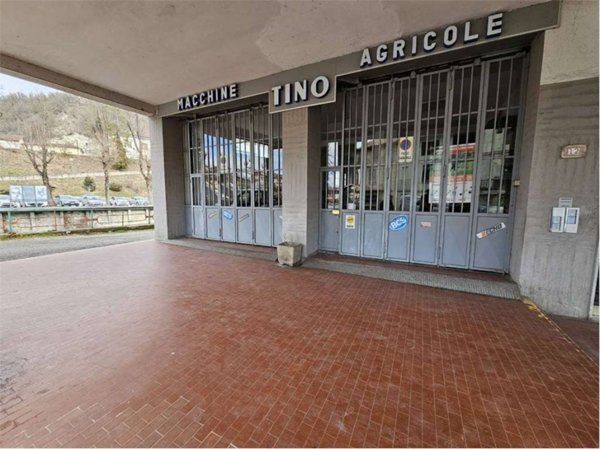locale commerciale in vendita a Ceva