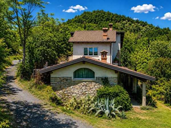 casa indipendente in vendita a Ceva