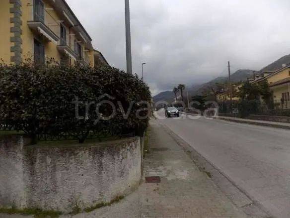 appartamento in vendita a Giffoni Valle Piana in zona Chieve