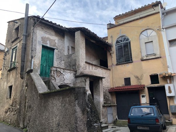 appartamento in vendita a Giffoni Valle Piana in zona Curticelle