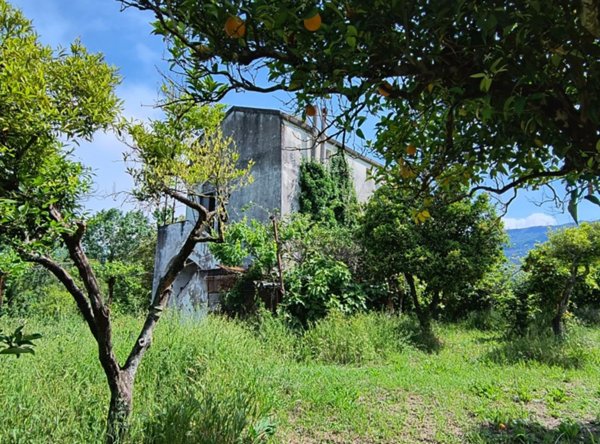 casa indipendente in vendita a Giffoni Valle Piana