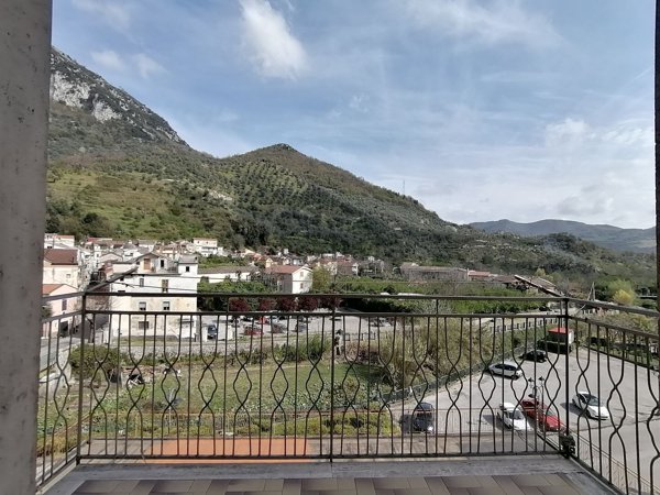appartamento in vendita a Giffoni Valle Piana in zona Vassi