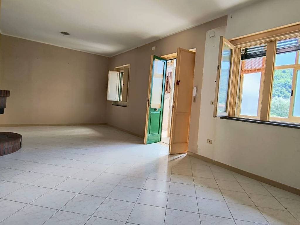 appartamento in vendita a Giffoni Valle Piana in zona Vassi