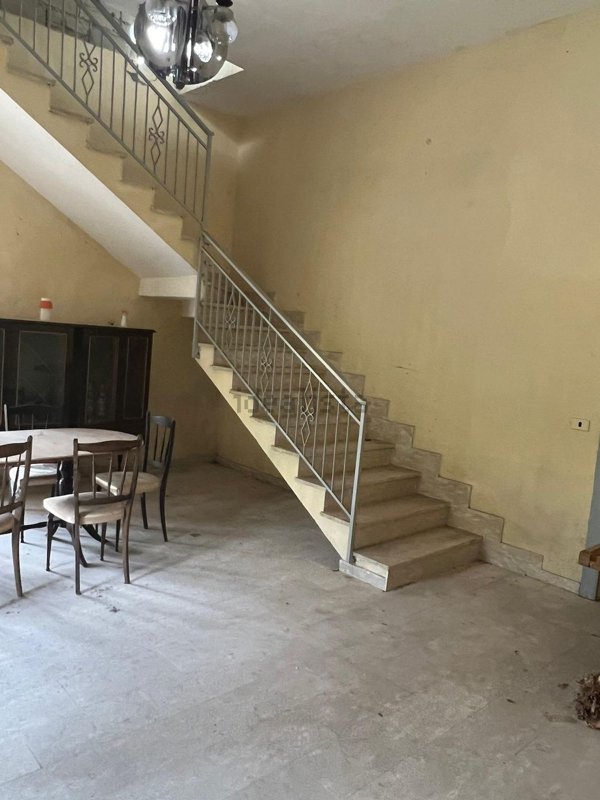 casa semindipendente in vendita a Giffoni Valle Piana in zona San Giovanni