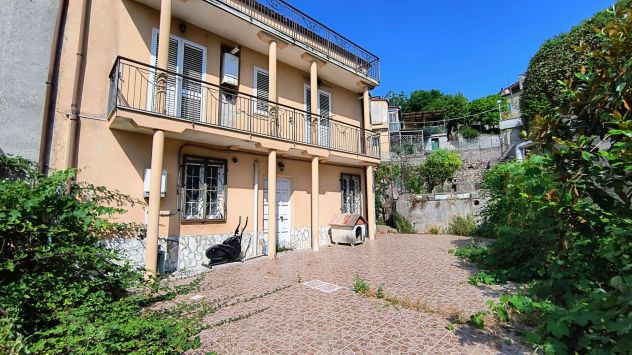 casa indipendente in vendita a Giffoni Valle Piana in zona Ornito