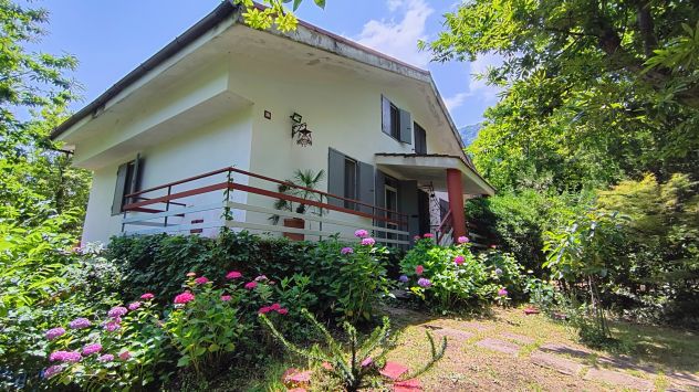 casa indipendente in vendita a Giffoni Valle Piana