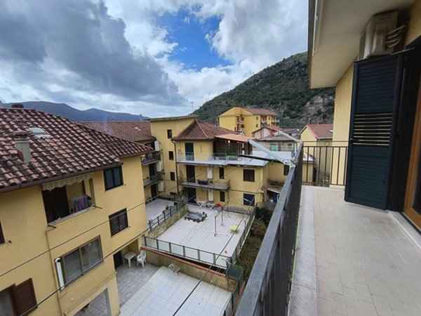 appartamento in vendita a Giffoni Valle Piana
