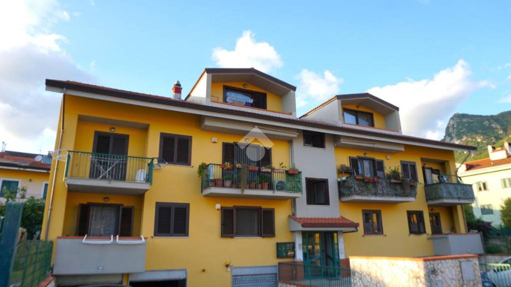 appartamento in vendita a Giffoni Valle Piana