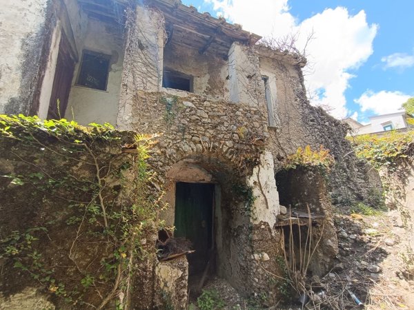 appartamento in vendita a Giffoni Valle Piana in zona Sovvieco