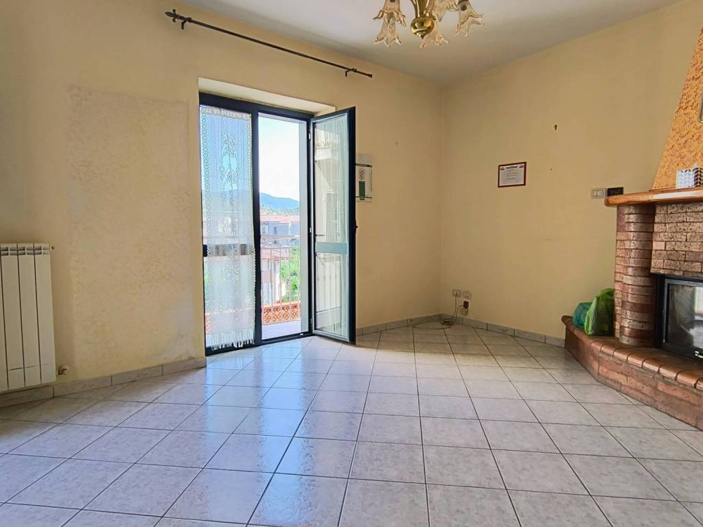 appartamento in vendita a Giffoni Valle Piana in zona Vassi