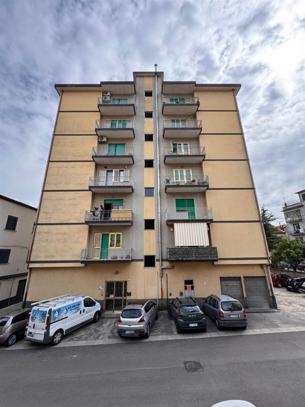 appartamento in vendita a Giffoni Valle Piana