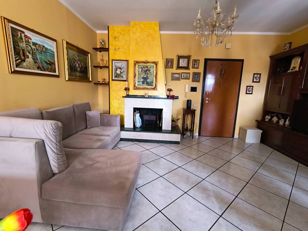 appartamento in vendita a Giffoni Valle Piana