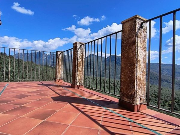 villa in vendita a Giffoni Valle Piana in zona Terravecchia