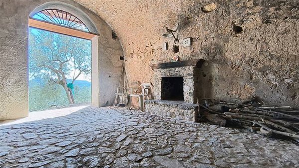 casa indipendente in vendita a Giffoni Valle Piana in zona Terravecchia