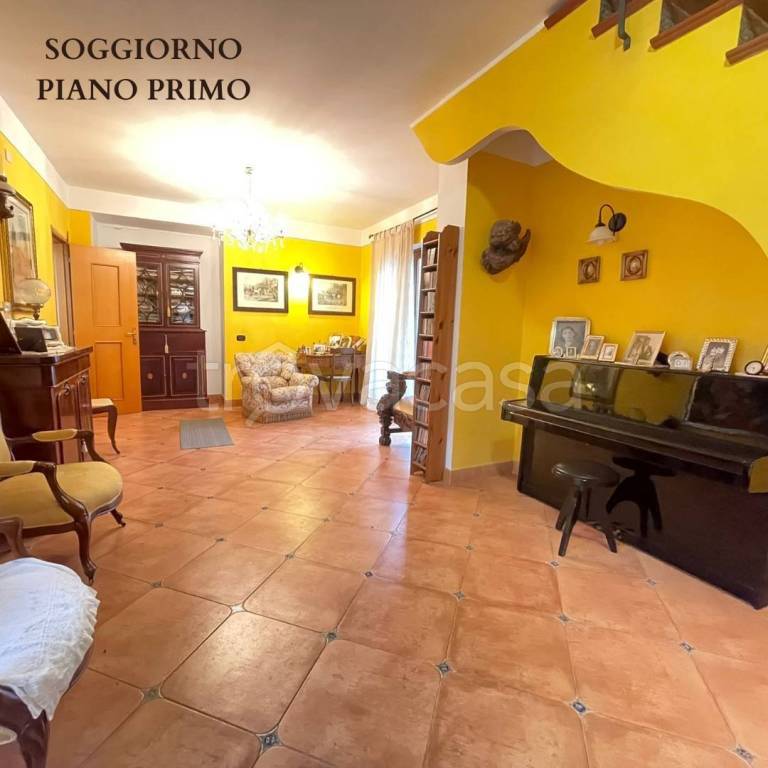 casa indipendente in vendita a Giffoni Valle Piana in zona Catelde