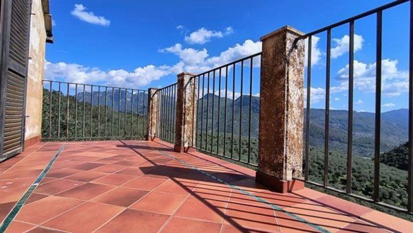 appartamento in vendita a Giffoni Valle Piana in zona Terravecchia